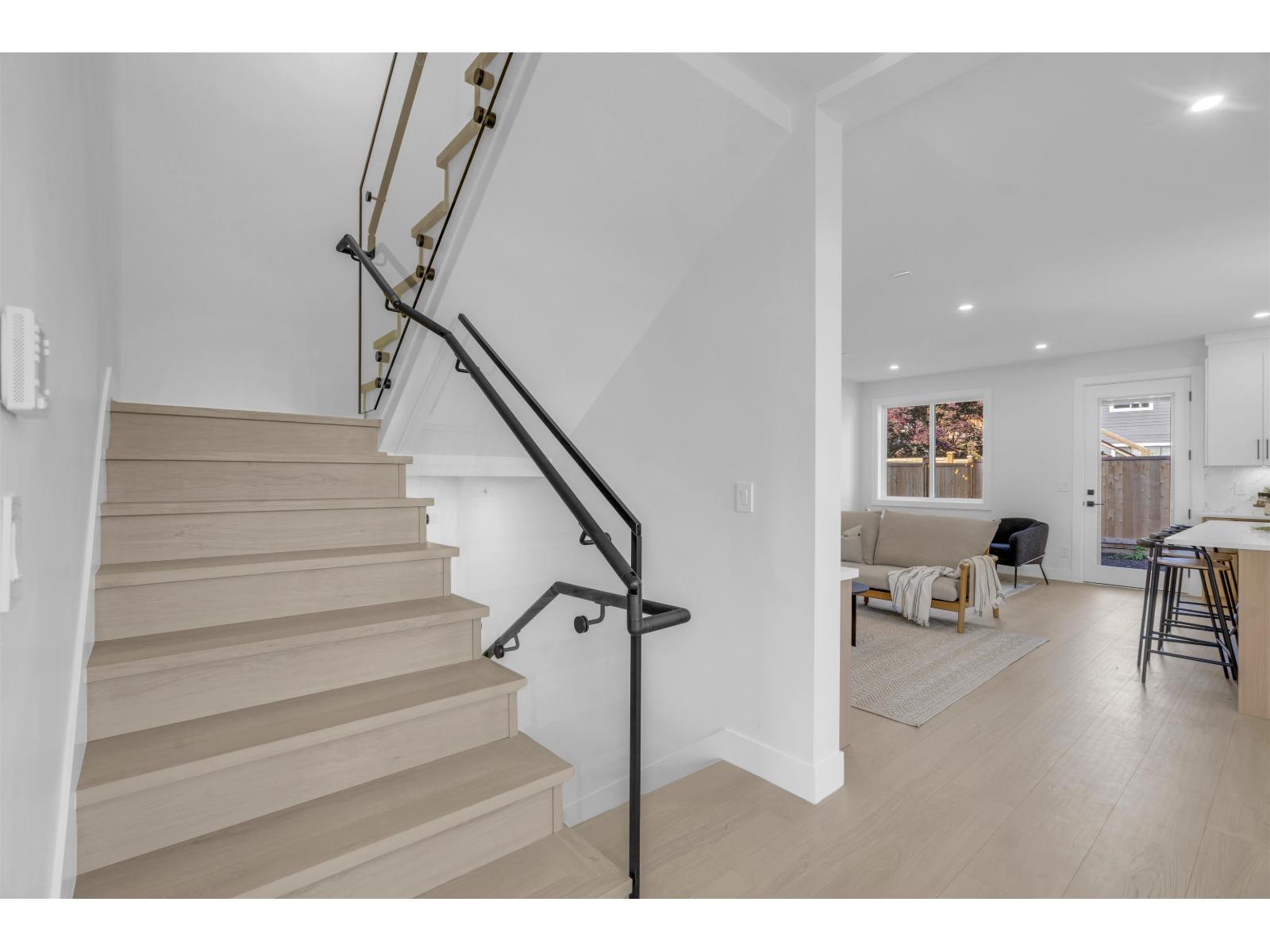 7932 Heron Street, Mission, British Columbia  V2V 6A1 - Photo 12 - R3135752
