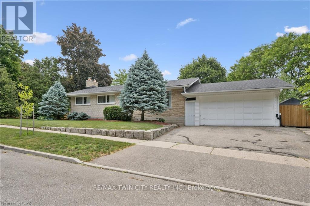 221 Willowdale Avenue, Waterloo, Ontario N2J 3M3 - Photo 3 - X13457062