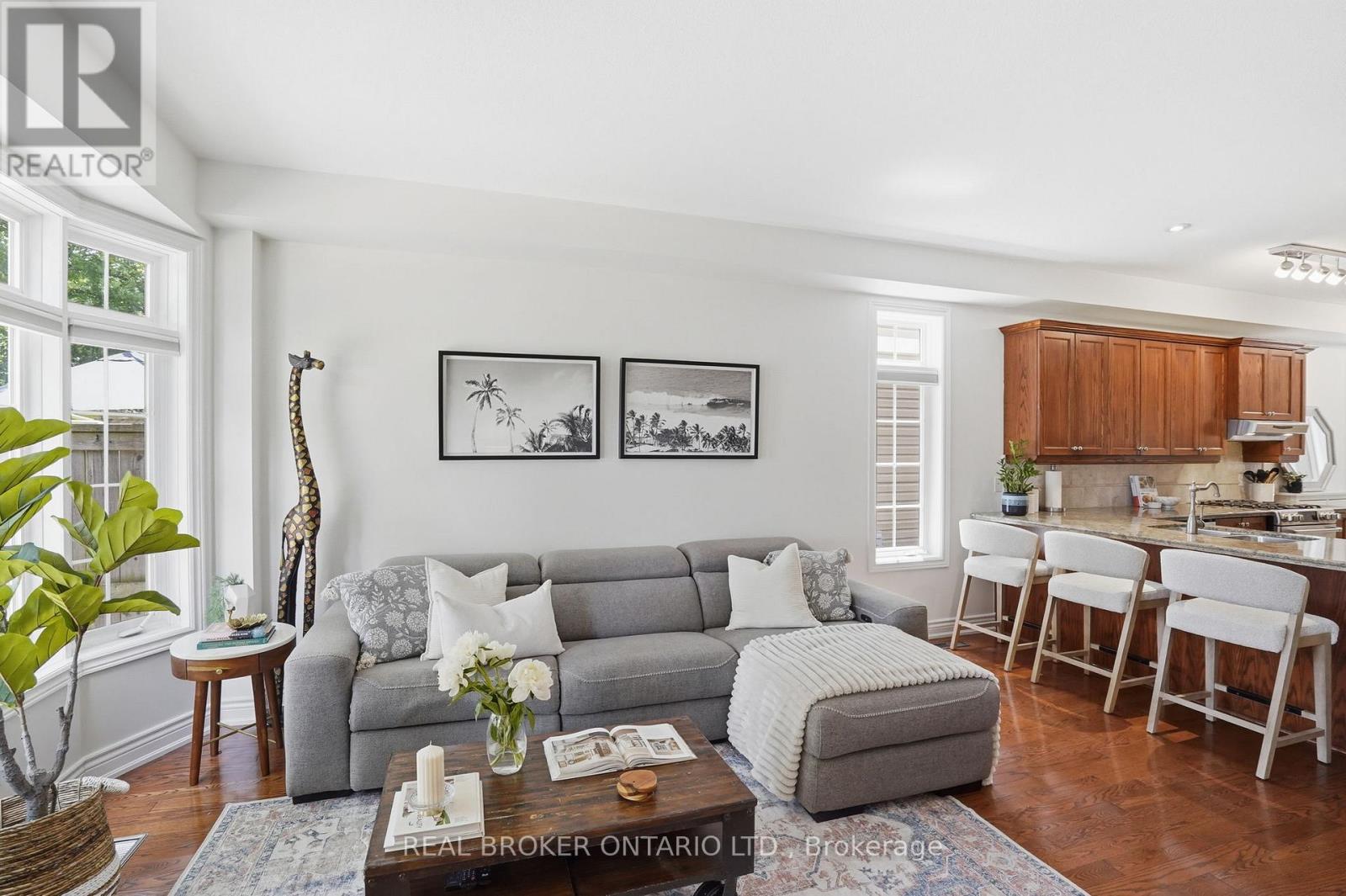29 Sunnycroft Court, Hamilton, Ontario  L8B 0L3 - Photo 8 - X13457120