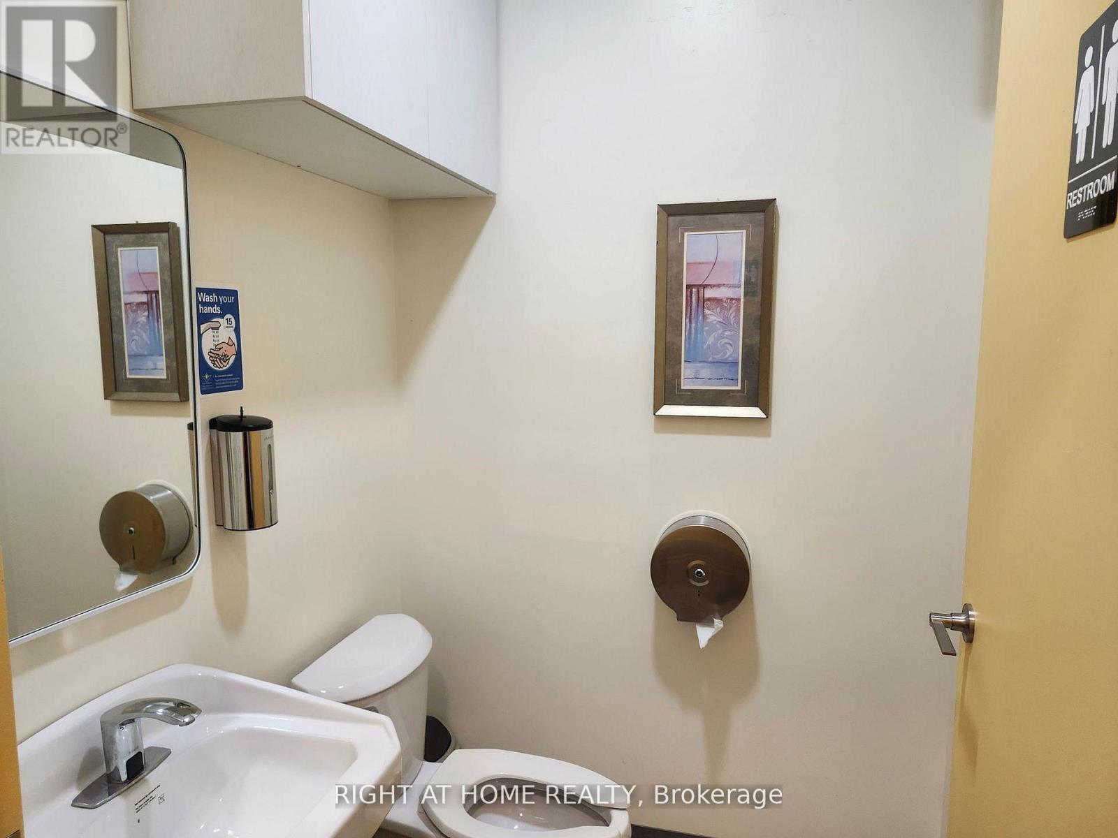 101 - 108 Garment Street, Kitchener, Ontario  N2G 0E2 - Photo 15 - X13457142