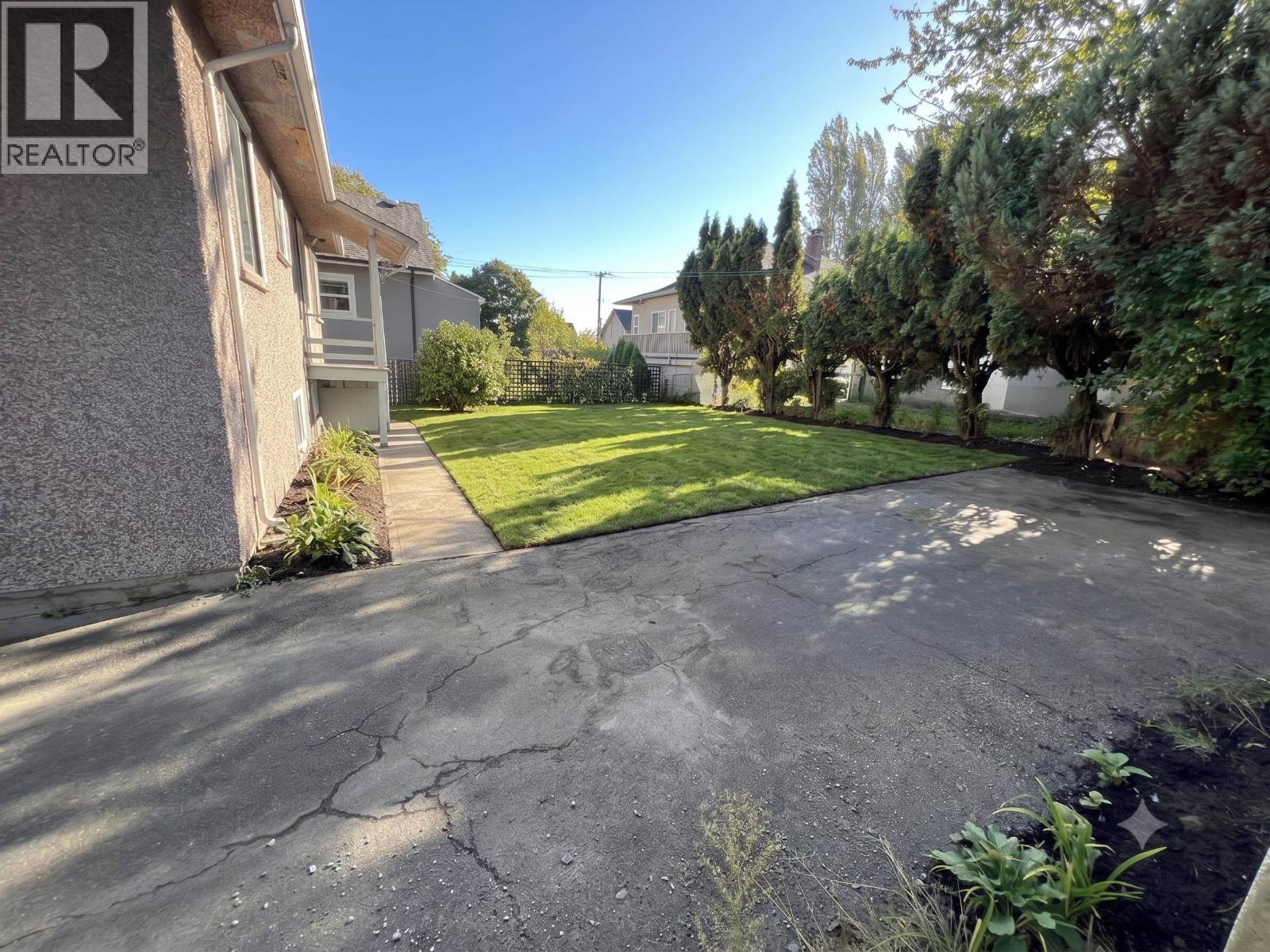 360 E 24th Avenue, Vancouver, British Columbia  V5V 1Z9 - Photo 2 - R3133983