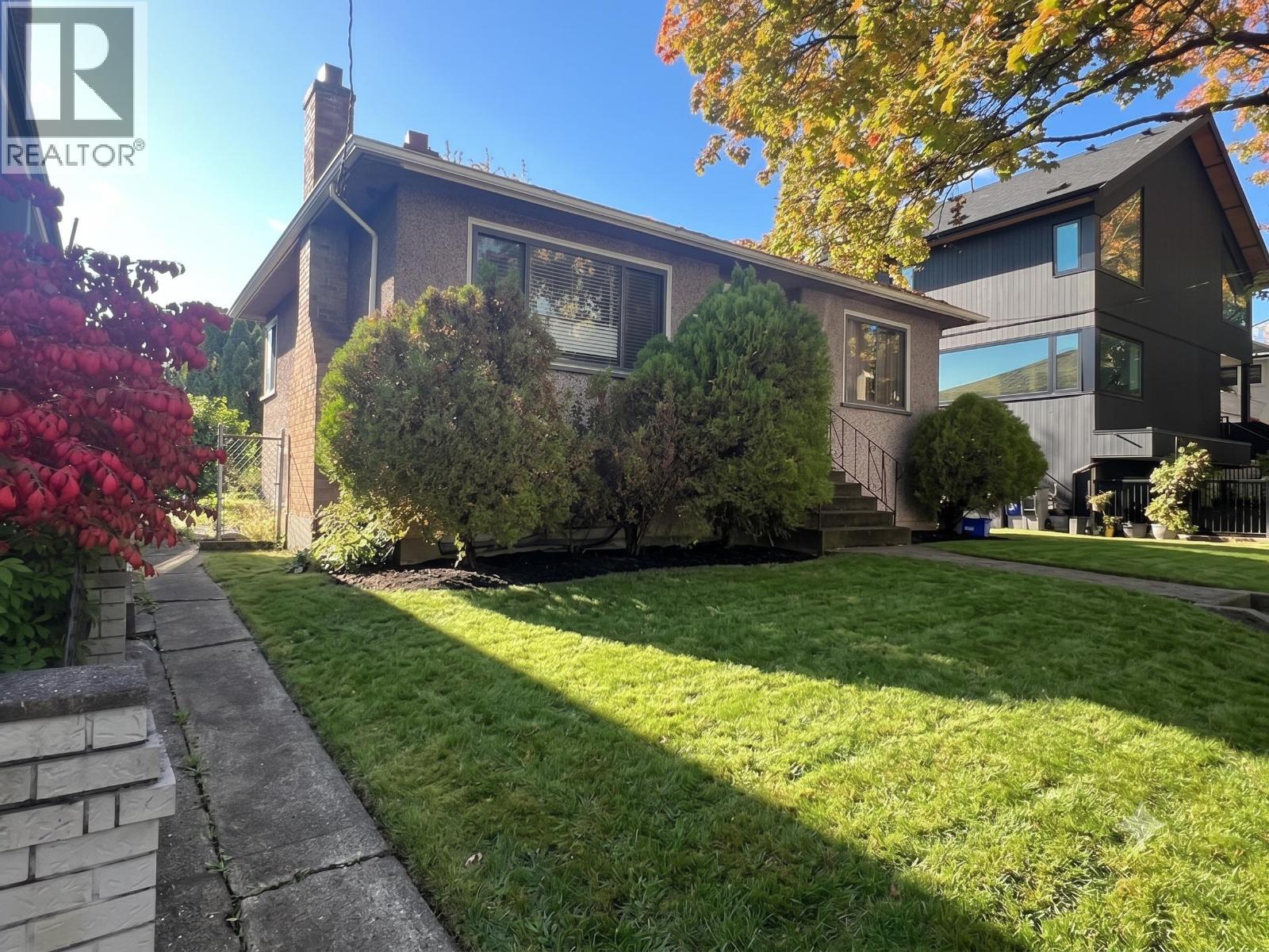 360 E 24TH AVENUE