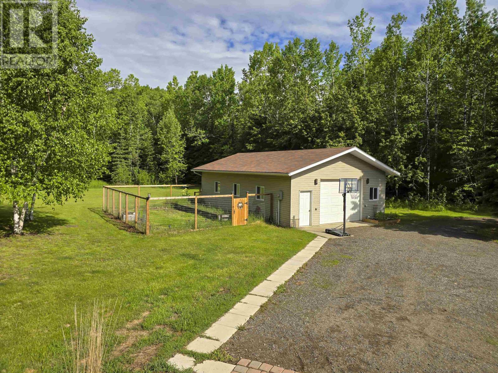 1862 Mackenzie Beach Ave, Thunder Bay, Ontario  P7A 0T6 - Photo 45 - TB2601563