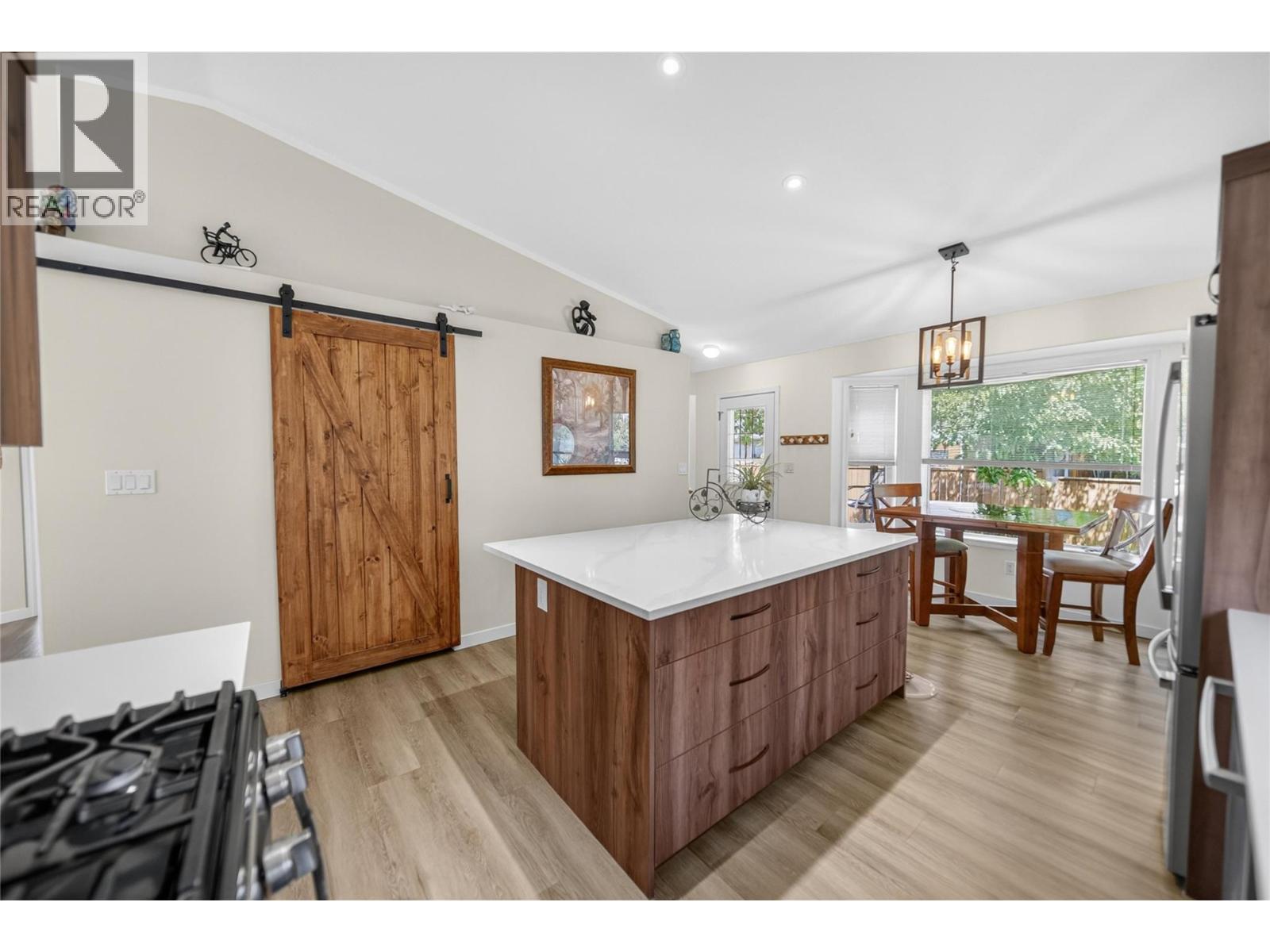 2310 Mt Baker Crescent, Cranbrook, British Columbia V1C 6M1 - Photo 7 - 10391319
