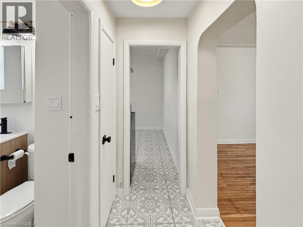 11 Sheridan Street Unit# 1, Brantford, Ontario  N3T 2P7 - Photo 4 - 40839903