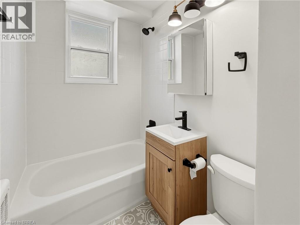 11 Sheridan Street Unit# 1, Brantford, Ontario  N3T 2P7 - Photo 8 - 40839903
