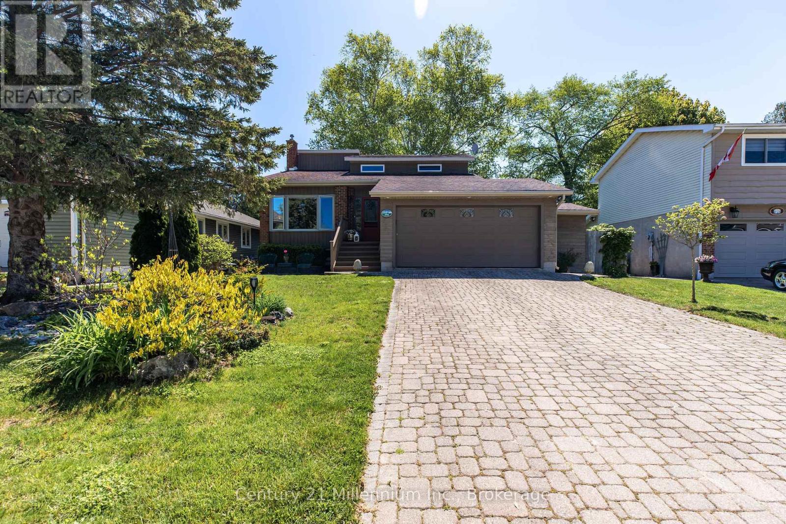 294 Albert Street S, Saugeen Shores, Ontario  N0H 2L0 - Photo 1 - X12961550