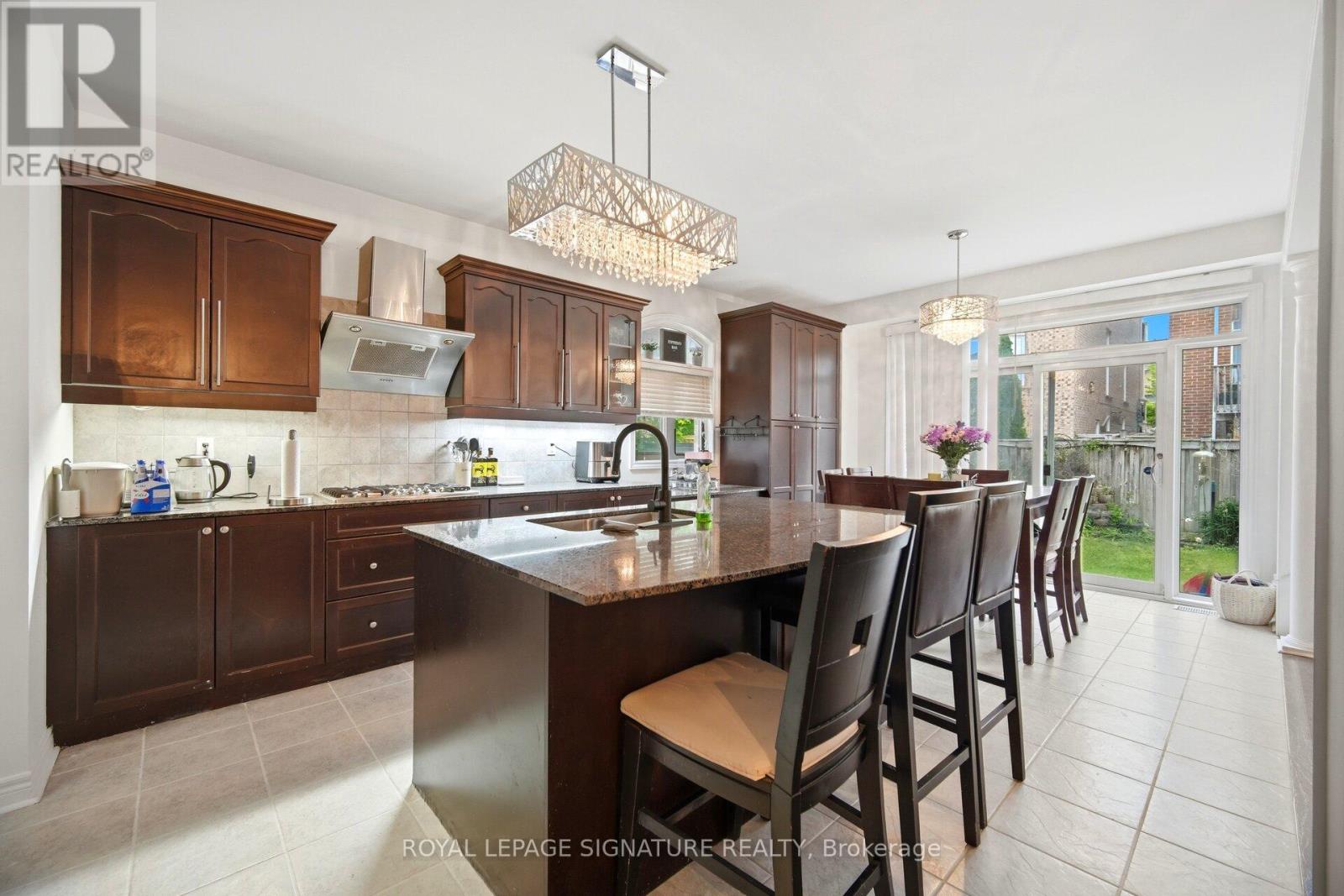94 JAZZ DRIVE, Vaughan, Ontario