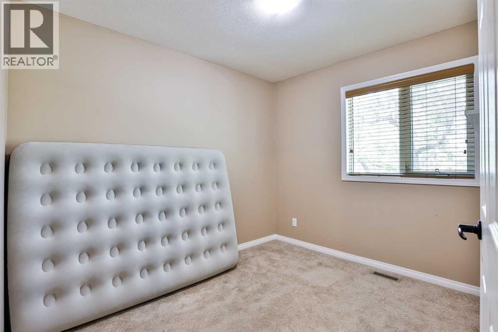 #4, 645 12 A Street N, Lethbridge, Alberta  T1H 2K1 - Photo 12 - A2319388