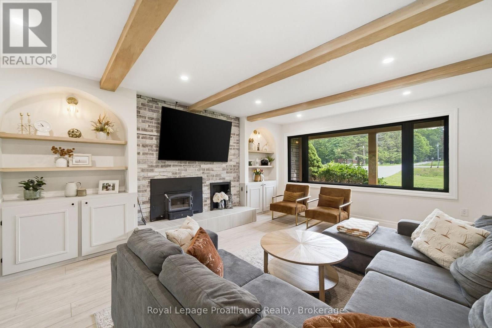 1353 Wallbridge Loyalist Road, Quinte West, Ontario  K8N 4Z5 - Photo 12 - X13457504