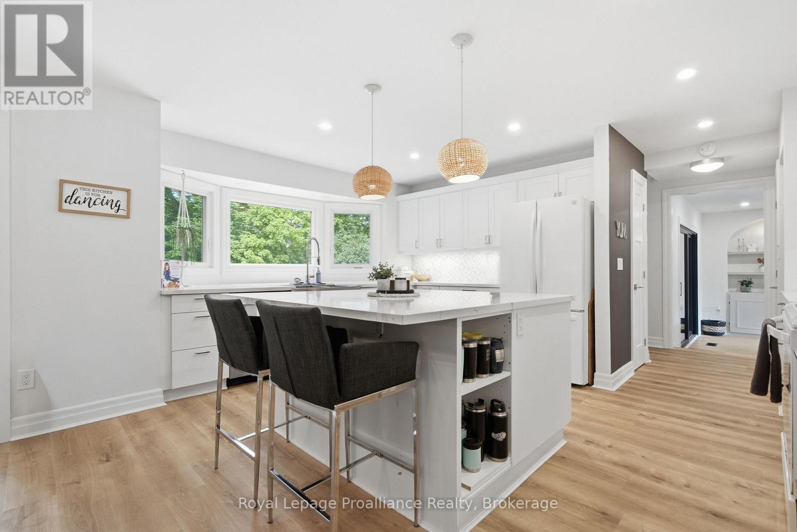 1353 Wallbridge Loyalist Road, Quinte West, Ontario  K8N 4Z5 - Photo 14 - X13457504