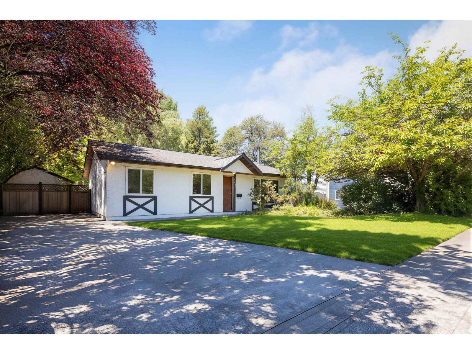 5697 180 Street, Surrey, British Columbia  V3S 4K6 - Photo 2 - R3132603