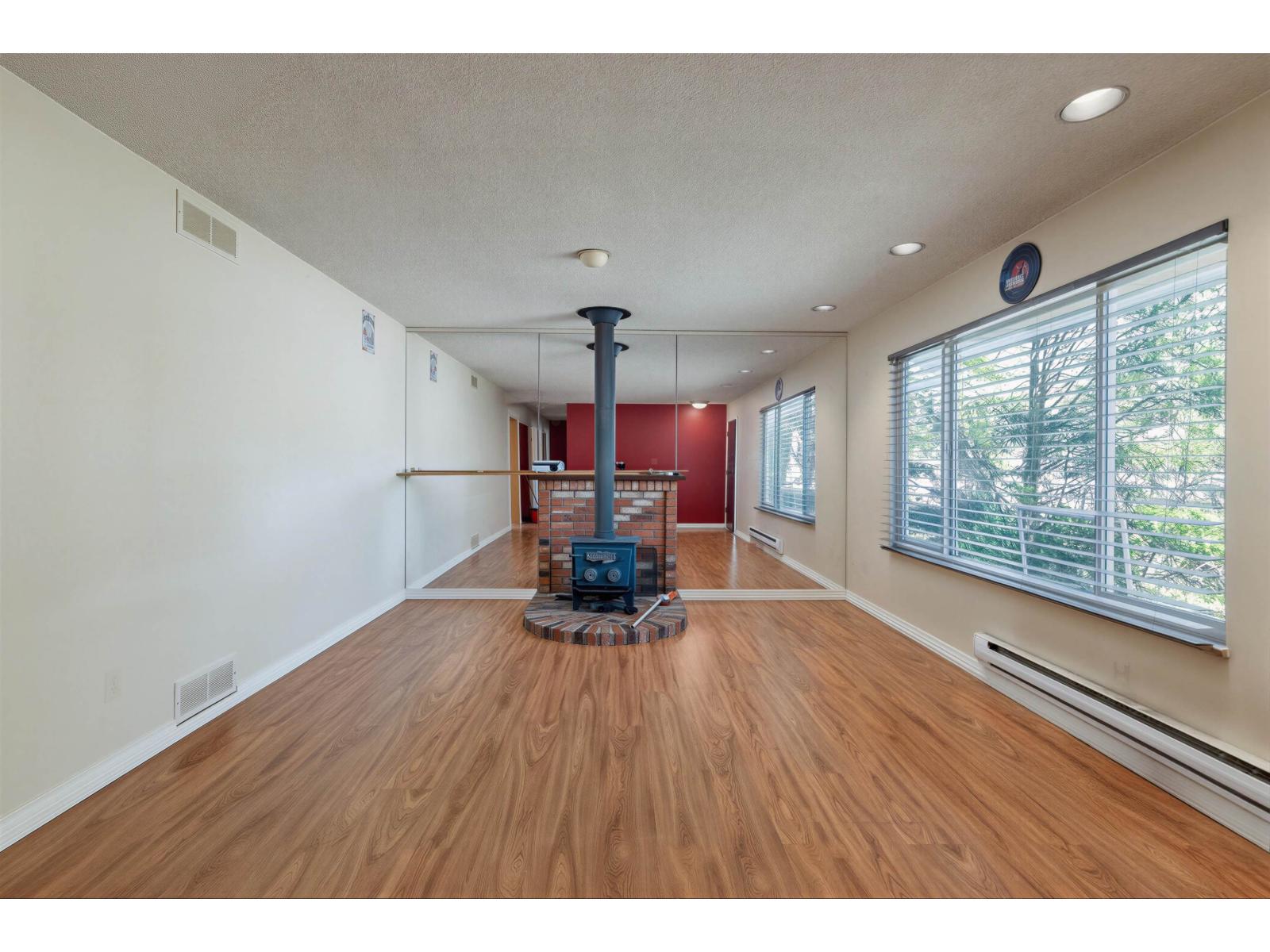 5697 180 Street, Surrey, British Columbia  V3S 4K6 - Photo 4 - R3132603