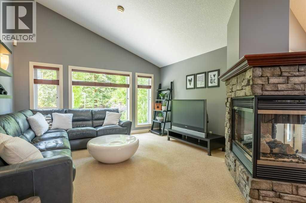 123 Valley Creek Road NW, Calgary, Alberta  T3B 5W7 - Photo 15 - A2319094