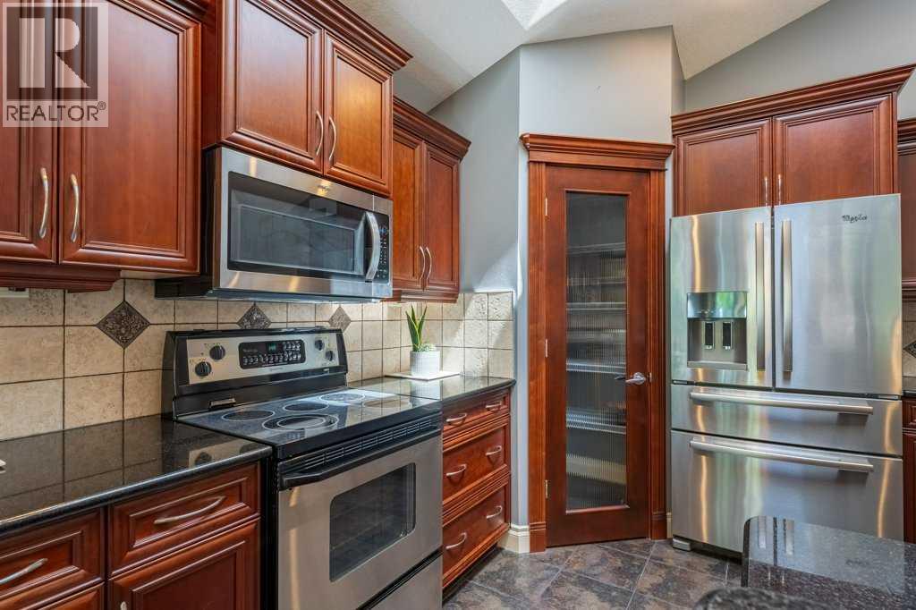 123 Valley Creek Road NW, Calgary, Alberta  T3B 5W7 - Photo 11 - A2319094