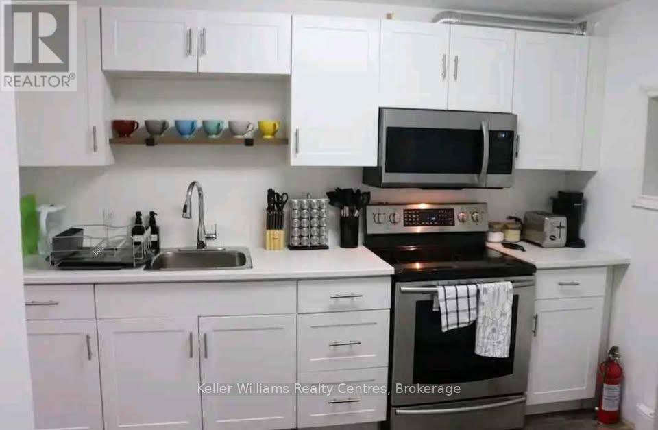 726 Berford Street, South Bruce Peninsula, Ontario  N0H 2T0 - Photo 9 - X13457516