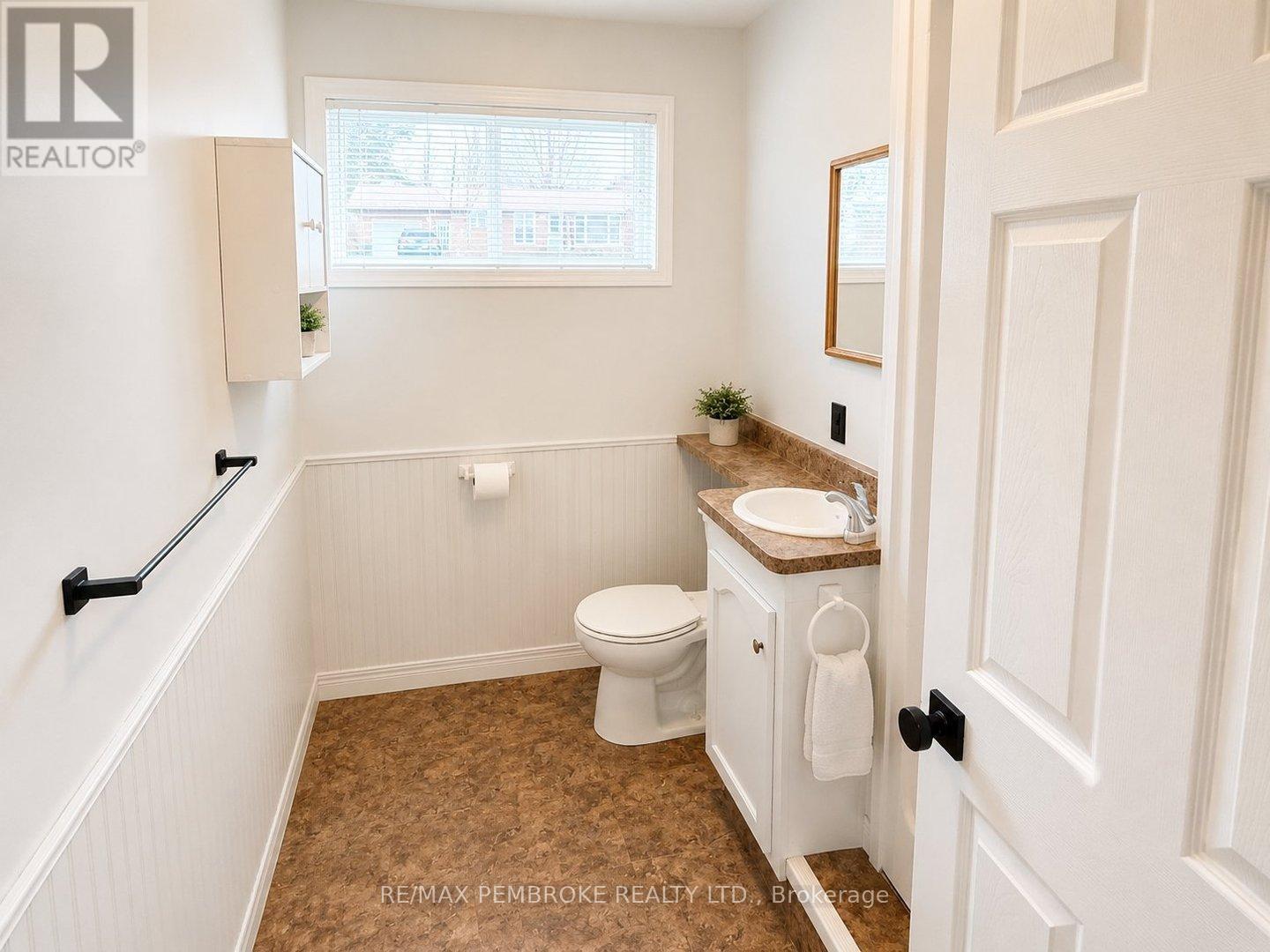 58 Selkirk Street, Petawawa, Ontario  K8H 1P4 - Photo 17 - X13457502