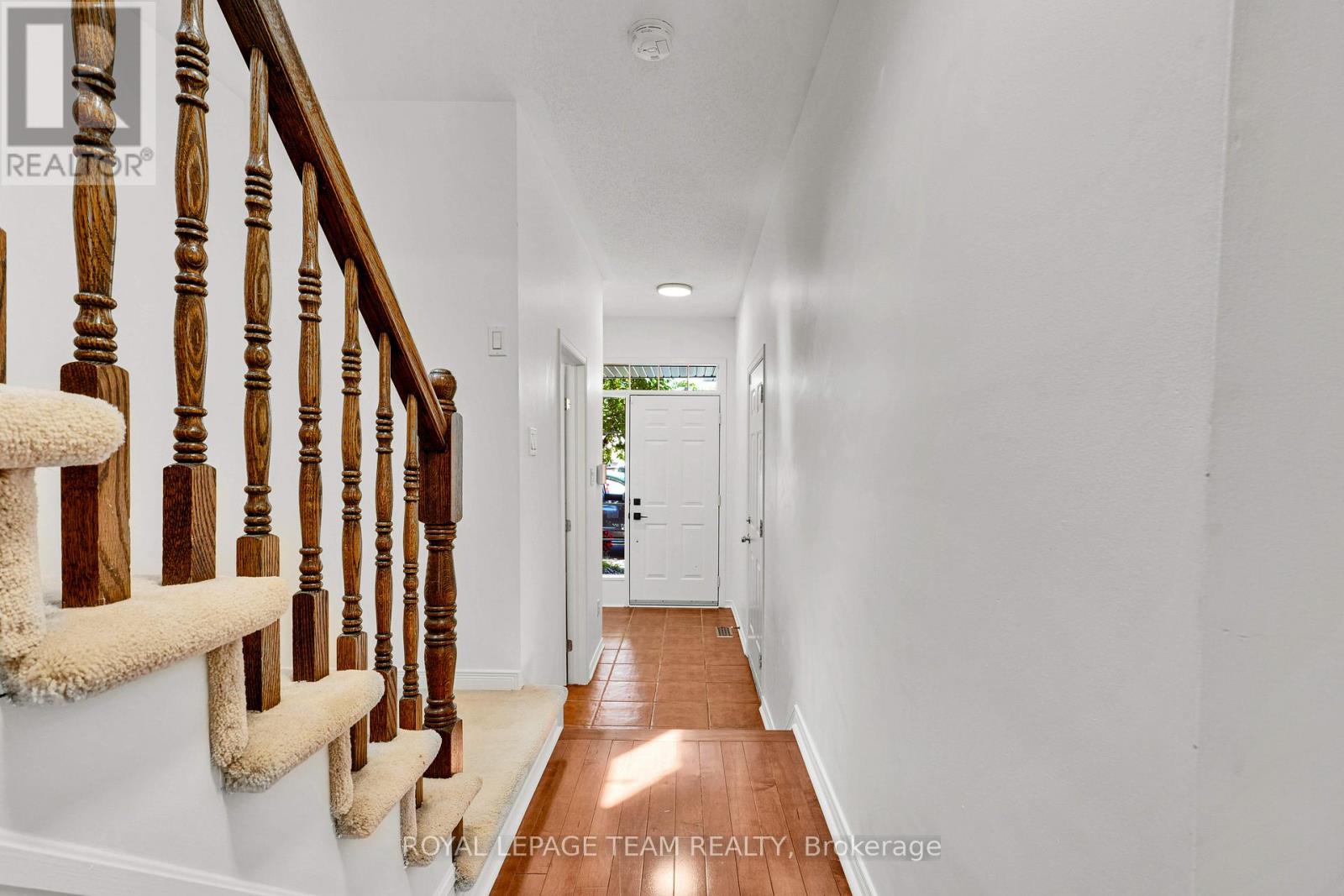 143 Tall Oak Private, Ottawa, Ontario K1G 6T3 - Photo 5 - X13457442