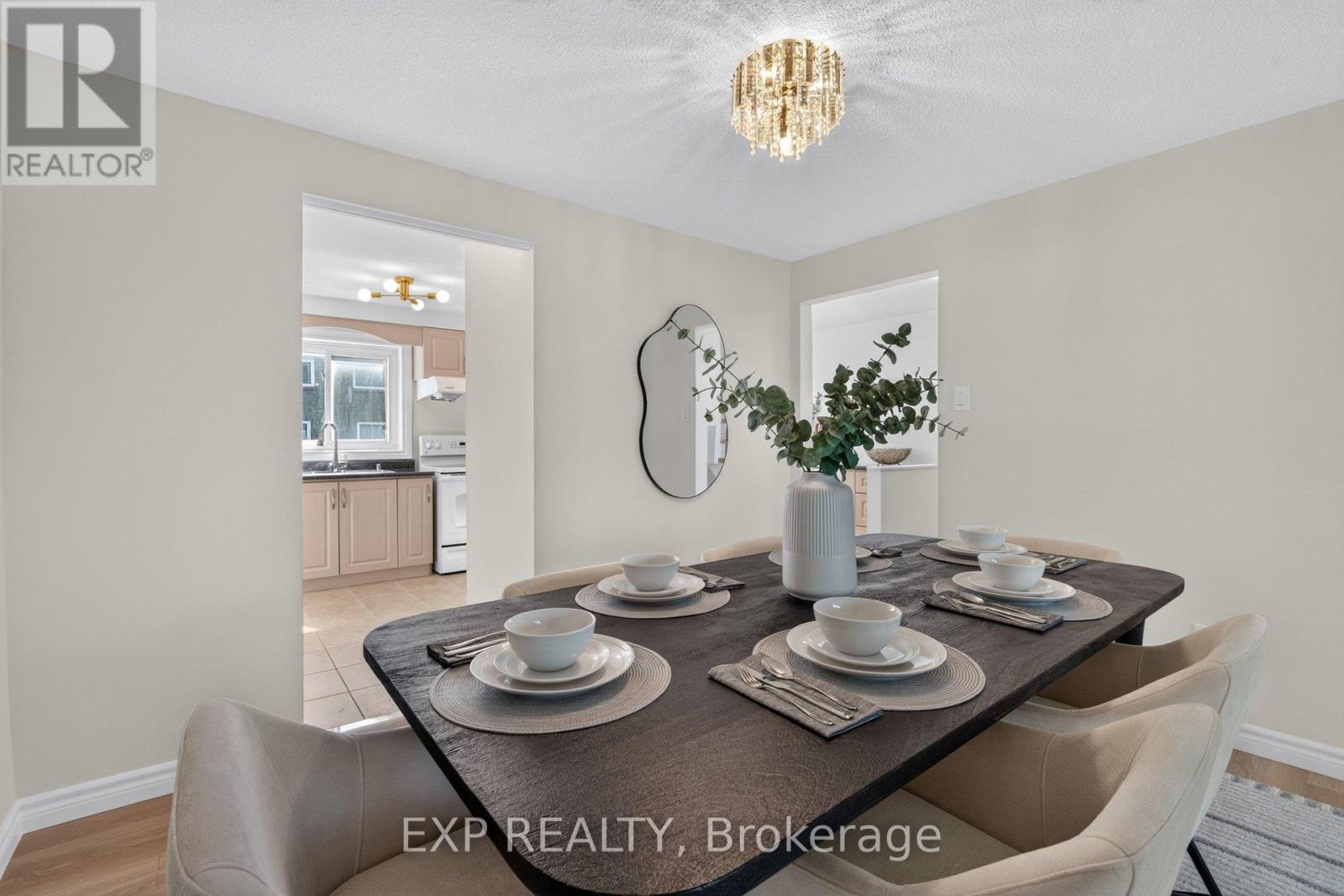 38 Rusty Crestway, Toronto, Ontario  M2J 2Y4 - Photo 14 - C13457458
