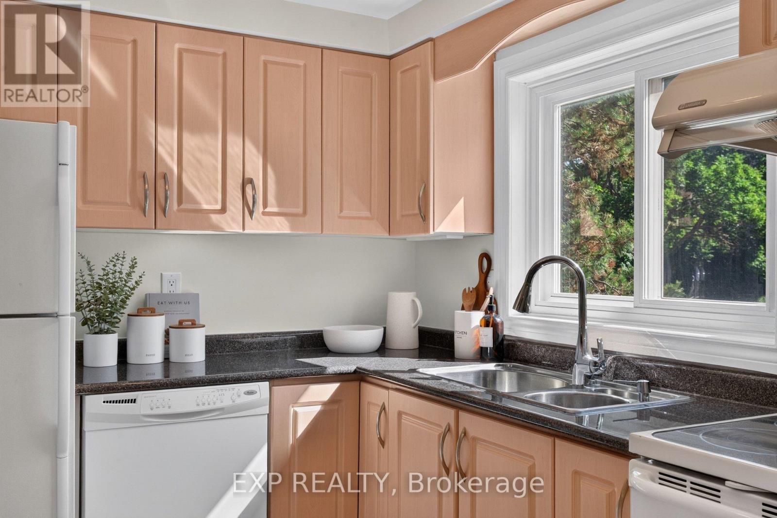 38 Rusty Crestway, Toronto, Ontario  M2J 2Y4 - Photo 25 - C13457458