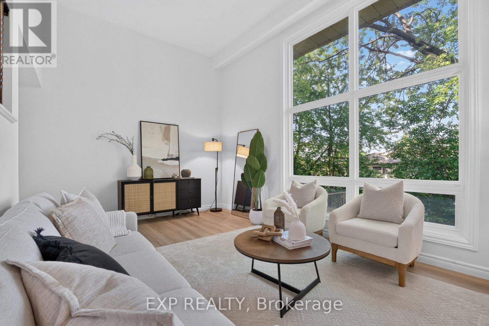 38 Rusty Crestway, Toronto, Ontario  M2J 2Y4 - Photo 9 - C13457458