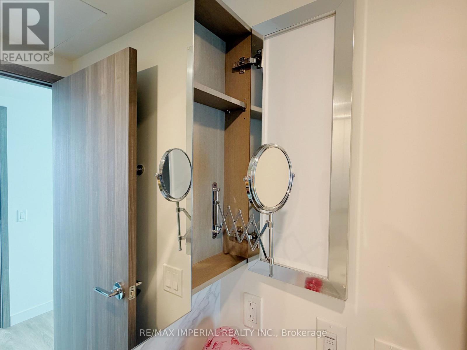 4210 - 1 Concord Cityplace Way, Toronto, Ontario M5V 0X3 - Photo 11 - C13457498
