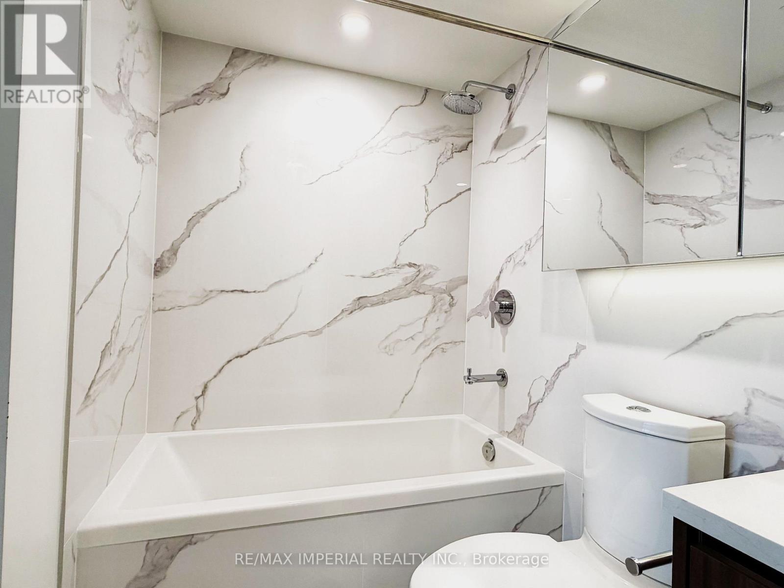 4210 - 1 Concord Cityplace Way, Toronto, Ontario M5V 0X3 - Photo 15 - C13457498