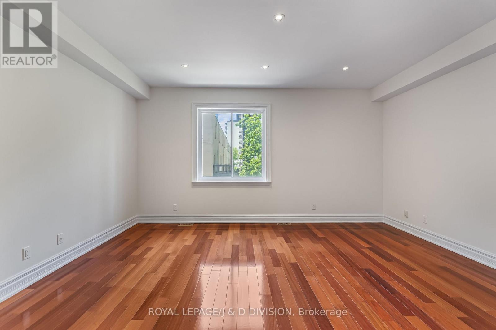 8 Huntley Street, Toronto, Ontario  M4Y 2K6 - Photo 19 - C13457544