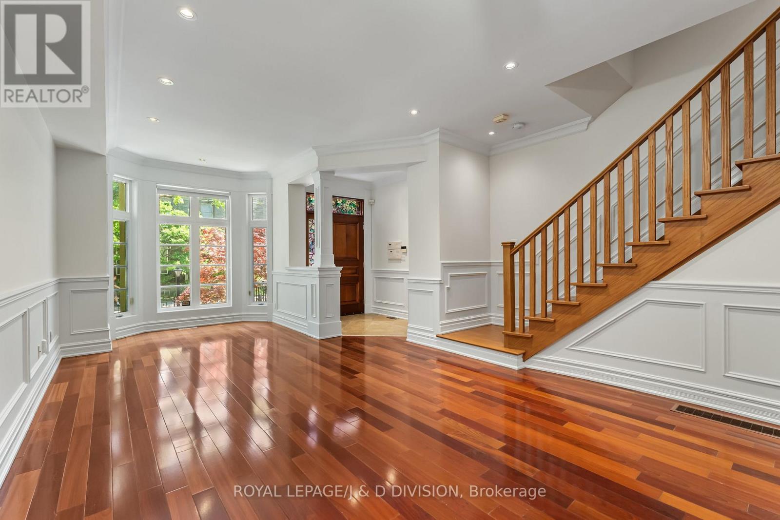 8 Huntley Street, Toronto, Ontario  M4Y 2K6 - Photo 5 - C13457544
