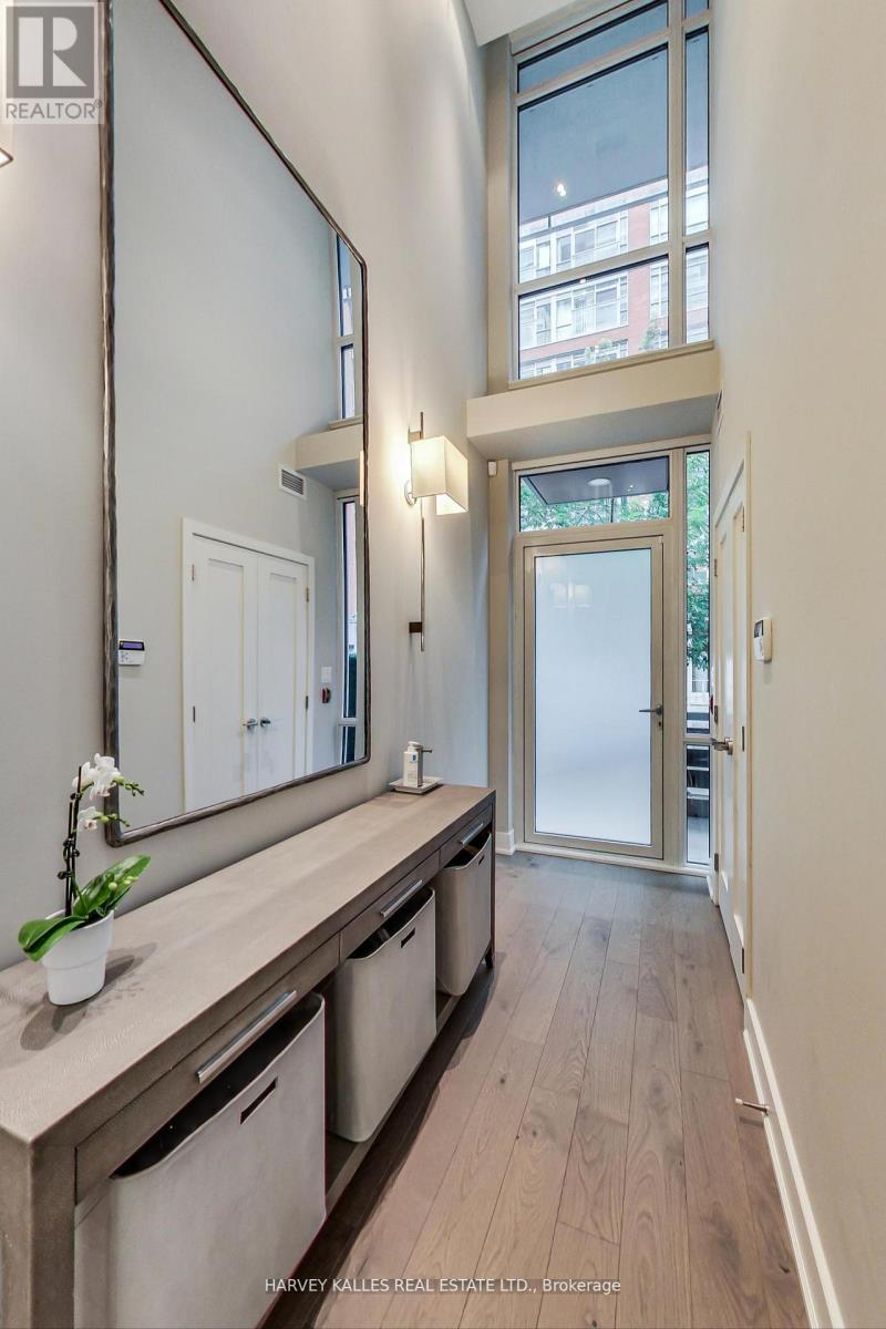 Th24 - 30 Nelson Street, Toronto, Ontario M5V 0H5 - Photo 4 - C13457546