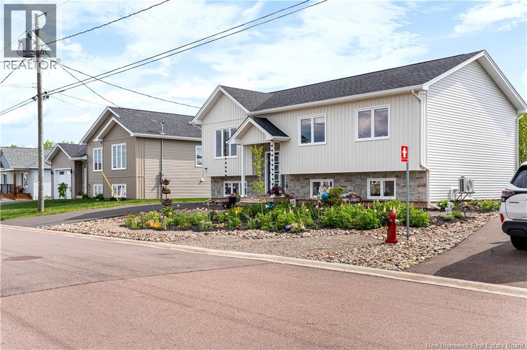 17 Robert, Shediac, New Brunswick  E4P 0R2 - Photo 2 - NB142179