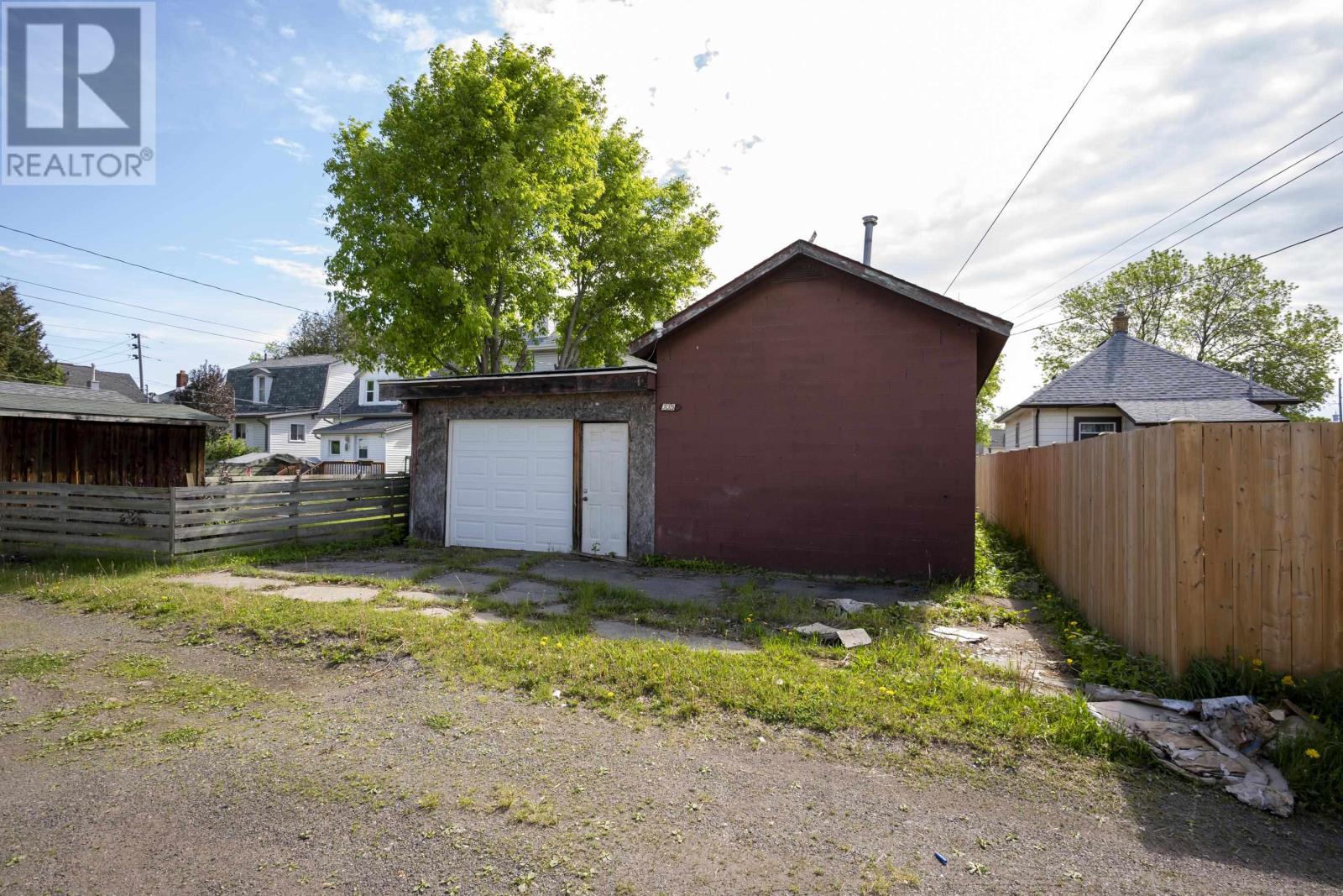335 Vickers St N, Thunder Bay, Ontario  P7C 4B1 - Photo 4 - TB2601564