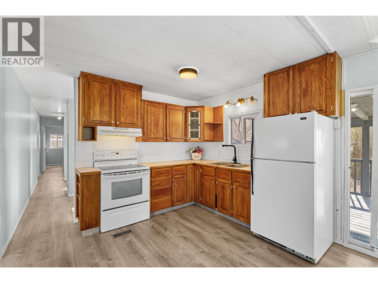 254 Highway 8 Highway Unit# 33, Merritt, British Columbia  V1K 1M7 - Photo 13 - 10381869