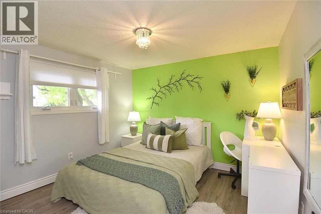 2039 Hunters Wood Drive, Burlington, Ontario  L7M 2V5 - Photo 33 - 40840670