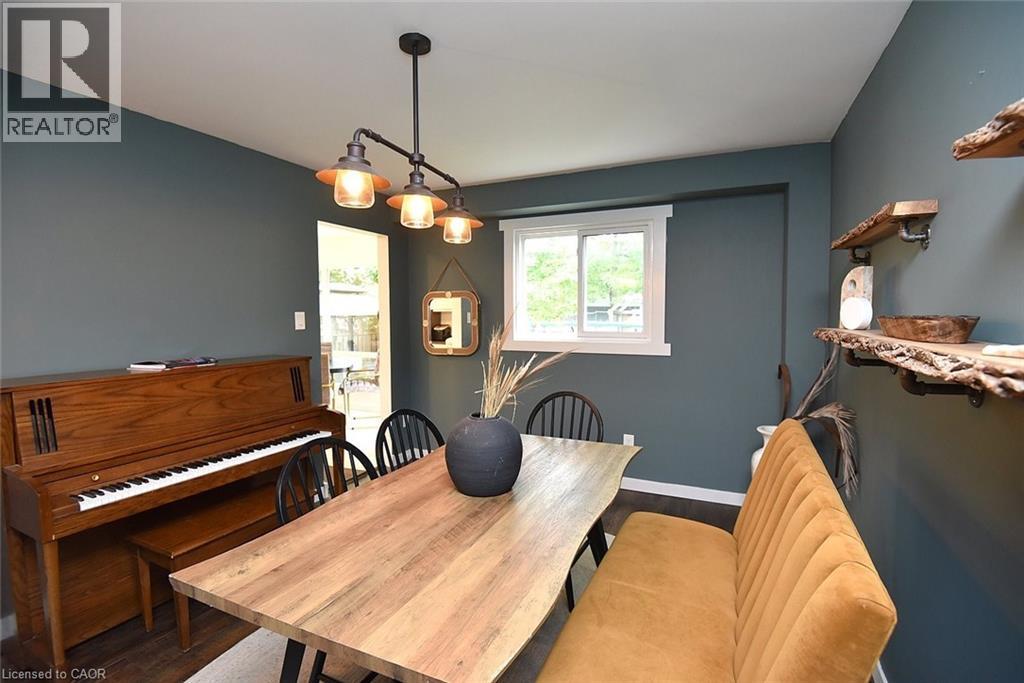 2039 Hunters Wood Drive, Burlington, Ontario  L7M 2V5 - Photo 8 - 40840670