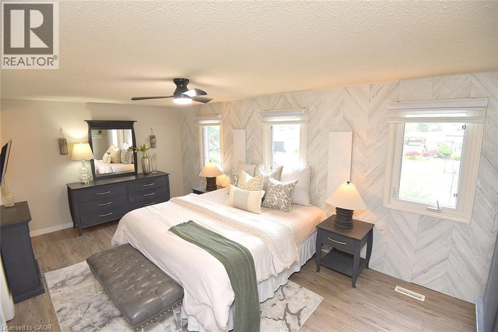 2039 Hunters Wood Drive, Burlington, Ontario  L7M 2V5 - Photo 29 - 40840670