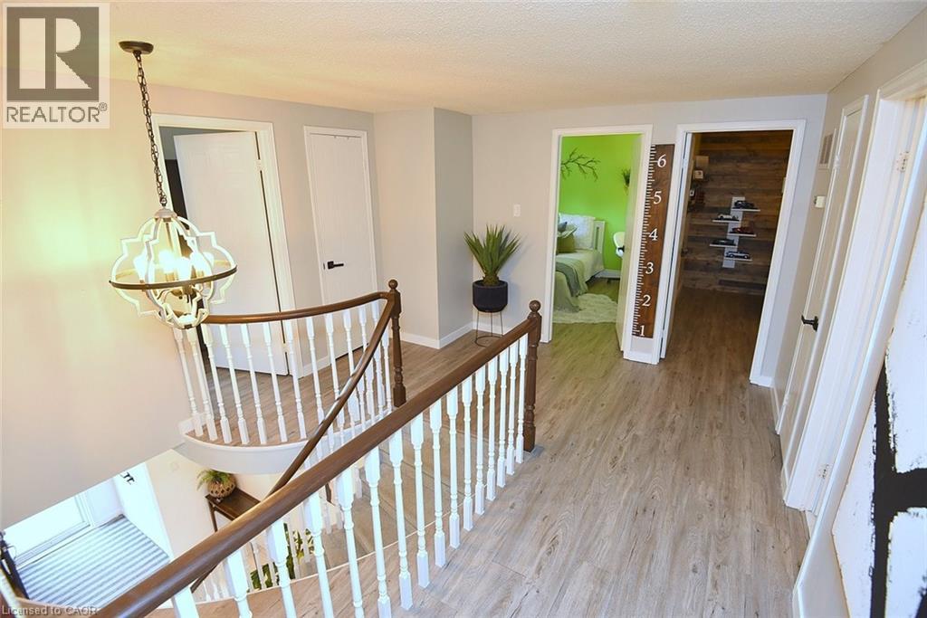 2039 Hunters Wood Drive, Burlington, Ontario  L7M 2V5 - Photo 27 - 40840670