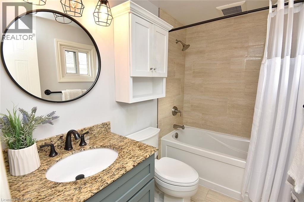 2039 Hunters Wood Drive, Burlington, Ontario  L7M 2V5 - Photo 30 - 40840670