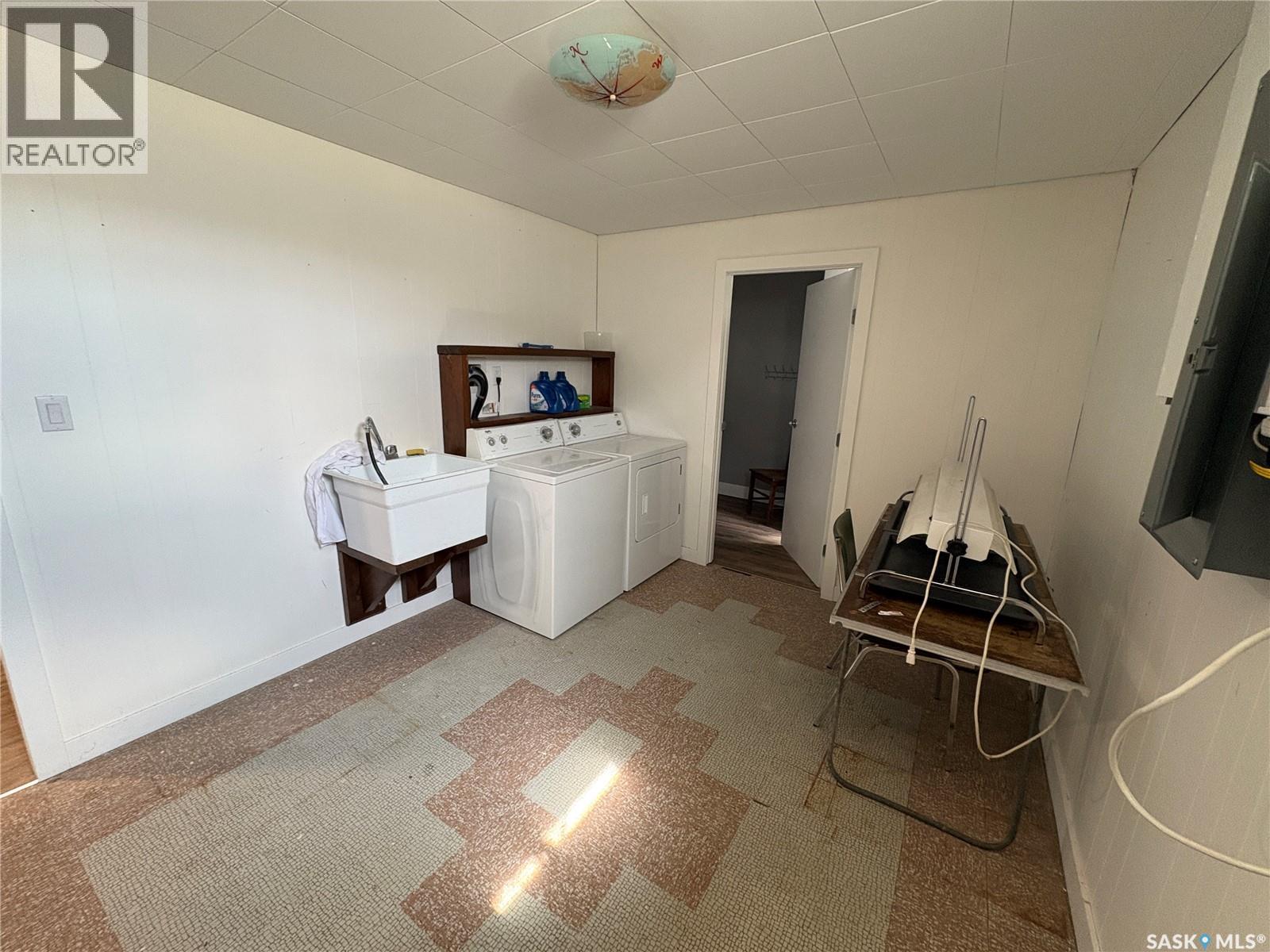 335 Central Avenue S, Swift Current, Saskatchewan  S9H 3G4 - Photo 23 - SK039624