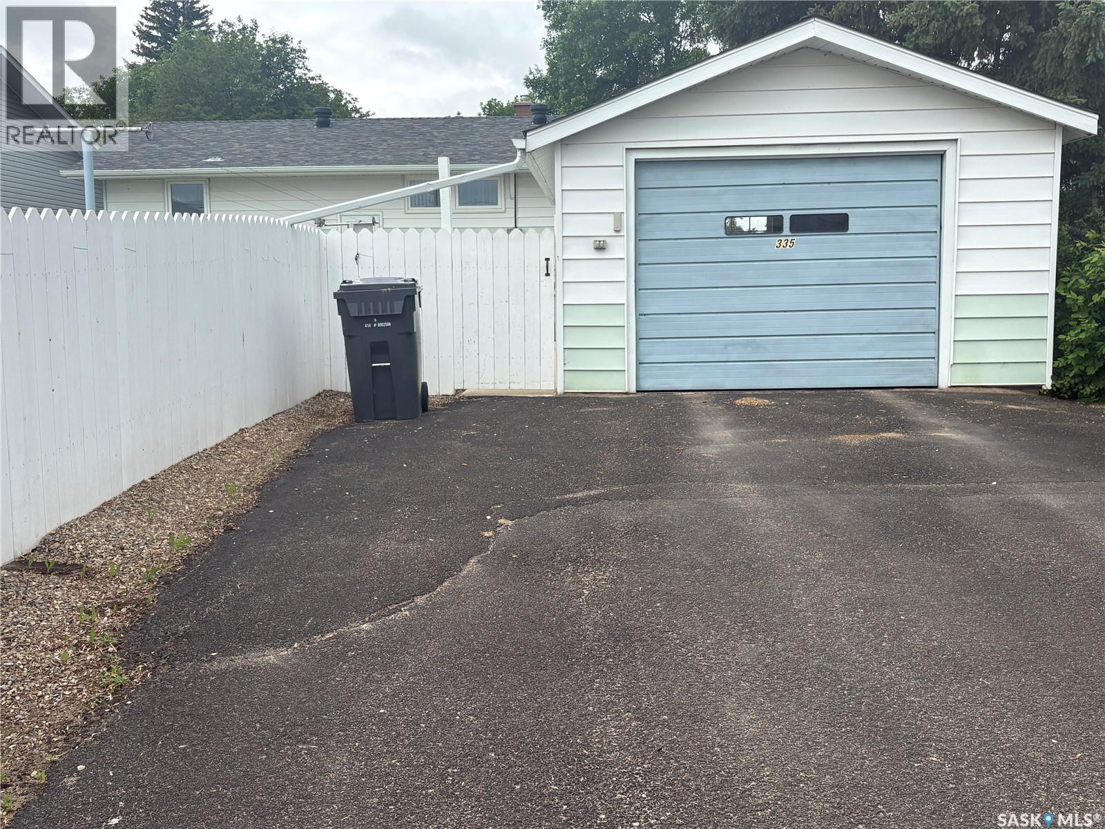 335 Central Avenue S, Swift Current, Saskatchewan  S9H 3G4 - Photo 28 - SK039624