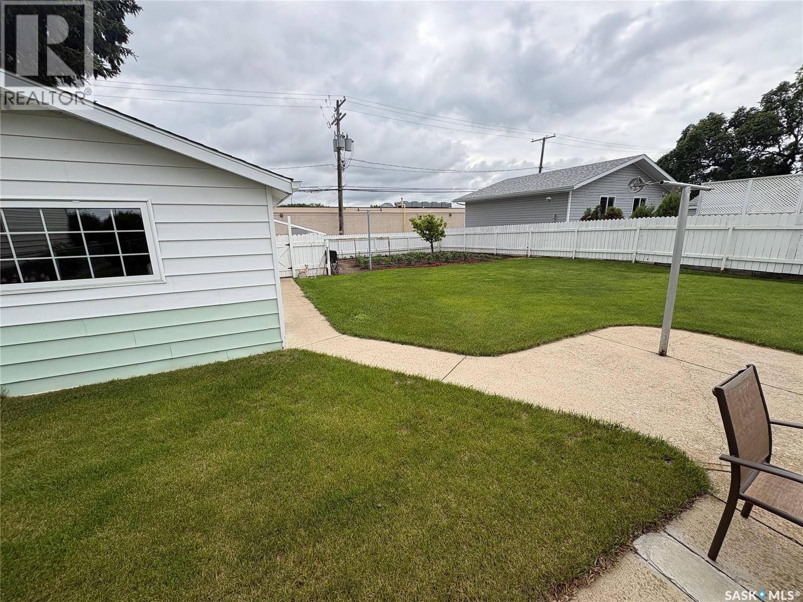 335 Central Avenue S, Swift Current, Saskatchewan  S9H 3G4 - Photo 29 - SK039624