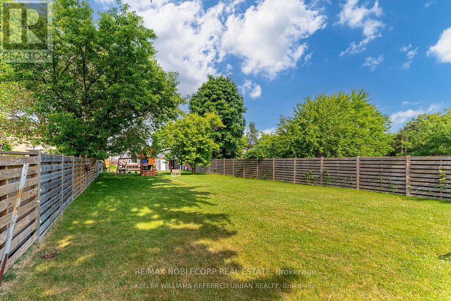 20 Payzac Avenue, Toronto, Ontario M1E 2W7 - Photo 12 - E13457294