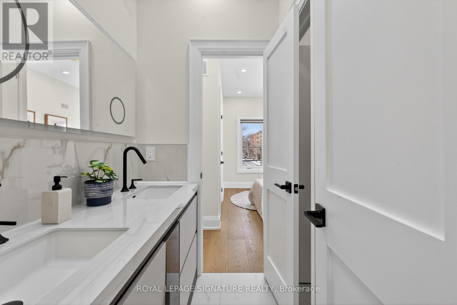 245 Ferris Road, Toronto, Ontario  M4B 1H2 - Photo 32 - E13457416