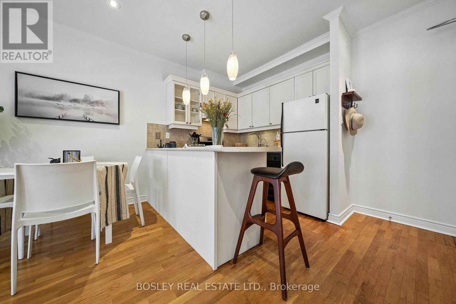 204 - 15 Glen Manor Drive, Toronto, Ontario  M4E 2X3 - Photo 14 - E13457436
