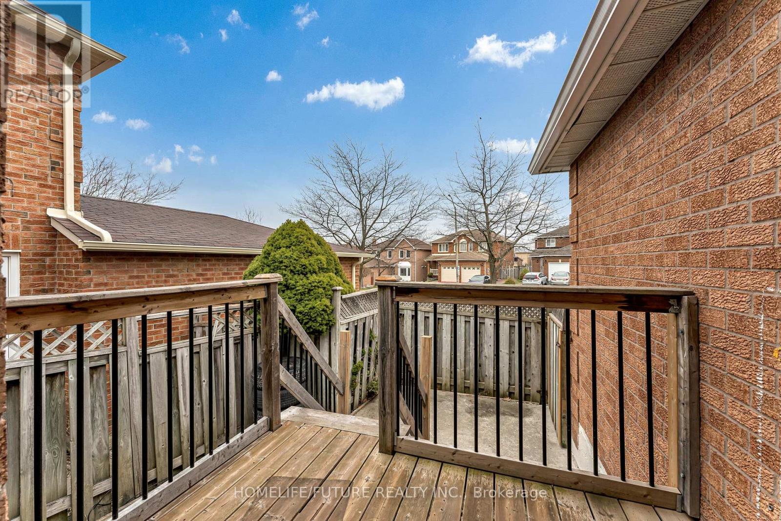 1600 Melman Street, Pickering, Ontario  L1X 2E7 - Photo 35 - E13457464