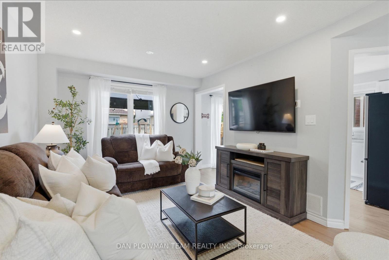 73 Cecil Found Crescent, Clarington, Ontario  L1E 2W1 - Photo 11 - E13457472