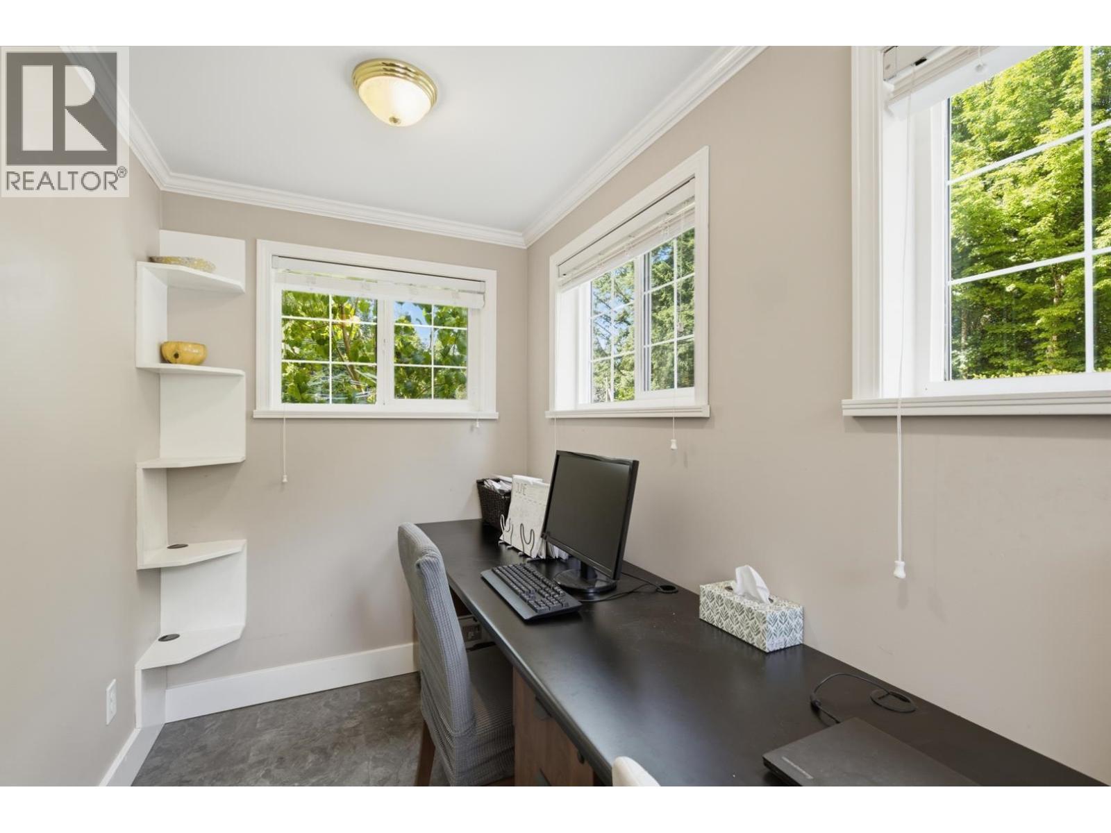 1266 Reed Road, Gibsons, British Columbia  V0N 1V7 - Photo 11 - R3136760