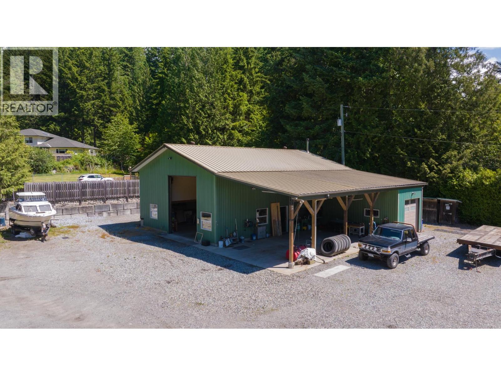 1266 Reed Road, Gibsons, British Columbia  V0N 1V7 - Photo 31 - R3136760