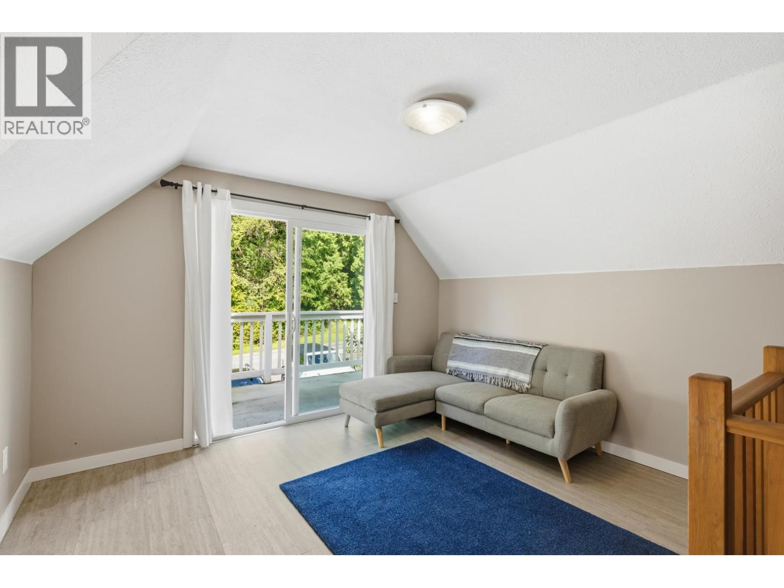 1266 Reed Road, Gibsons, British Columbia  V0N 1V7 - Photo 13 - R3136760