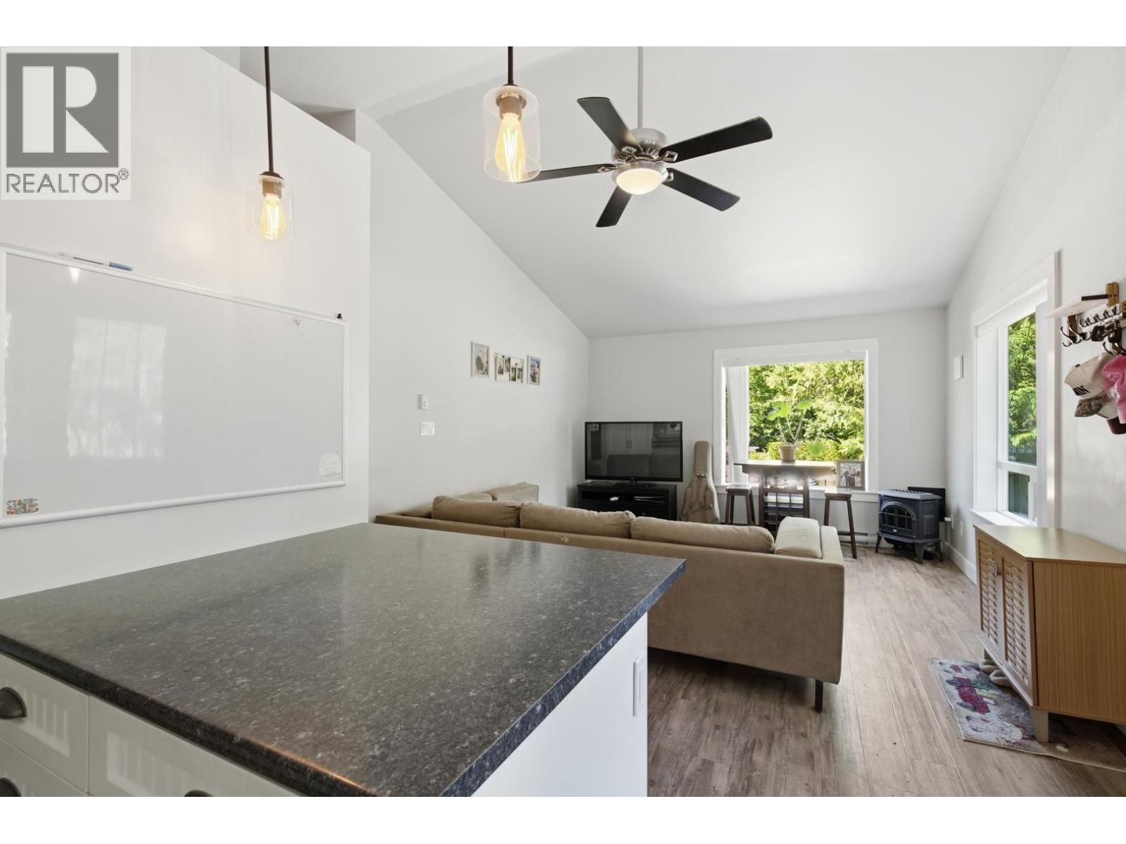 1266 Reed Road, Gibsons, British Columbia  V0N 1V7 - Photo 24 - R3136760